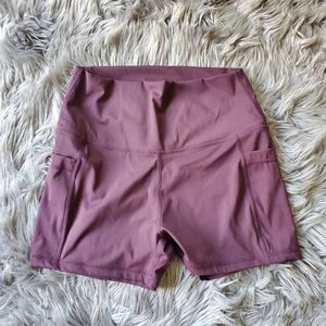 Highwaist pocket legging shorts
